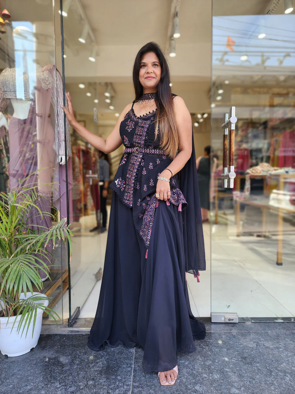 Indo-western pattern fuax georgette kurti with dupatta, belt and plazo - Image 3